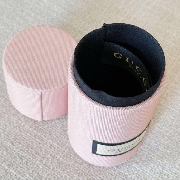 Gucci Beauty Pink Makeup Brush with Travel Case 5pc Set - Picture 4 of 4